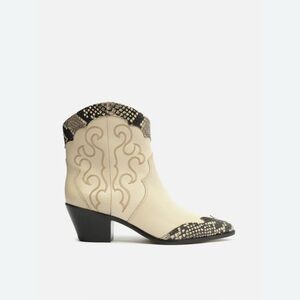 Arezzo Off-White Leather Ankle Cowboy Boots With Western Embroidery Size 7.5-8